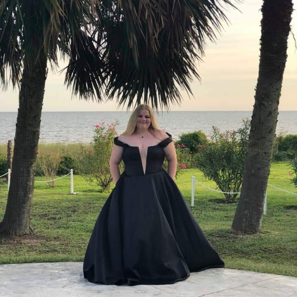 Prom Dress - Picture 2 of 13